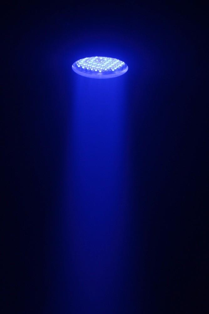 BEAMZ BT300 Flat PAR 12x10W 6-1 DMX IRC