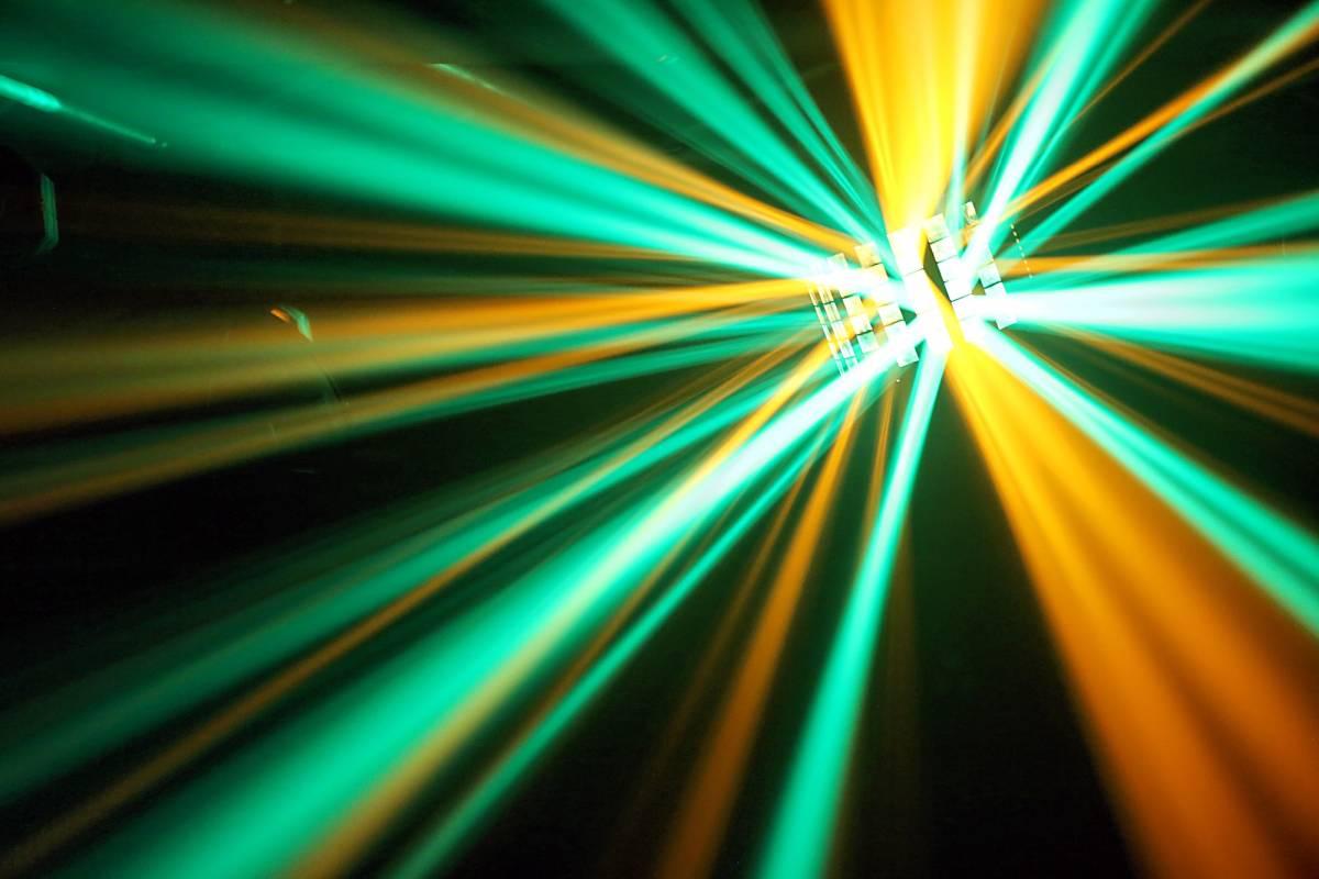 BEAMZ LED 24 Butterfly II 6x3W RGBAWP IR