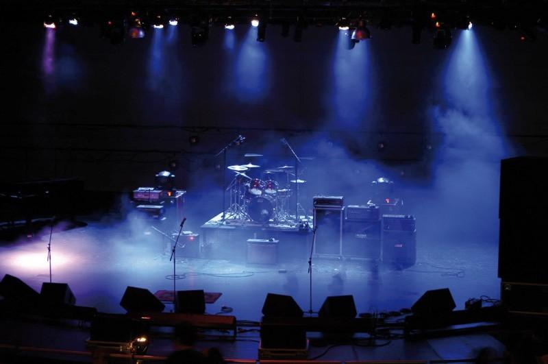 BEAMZ F1500 Fazer with DMX & Controller