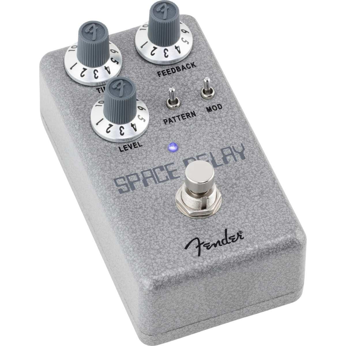 Fender hammertone space effetto delay a pedale per chitarra