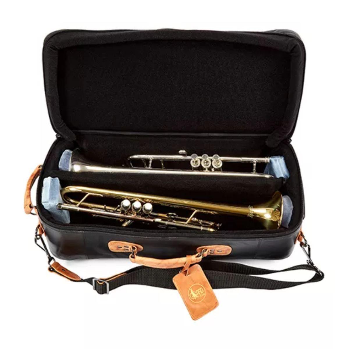 Gard 4 eclk compact custodia nera per due trombe con inserti in pelle