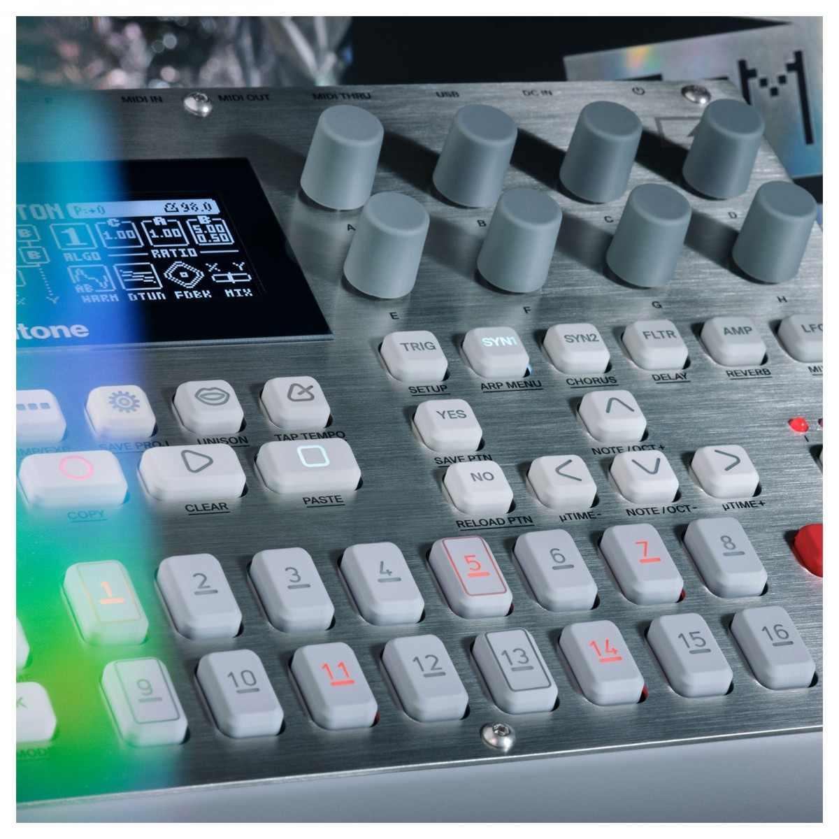 Elektron digitone e25 remix edition