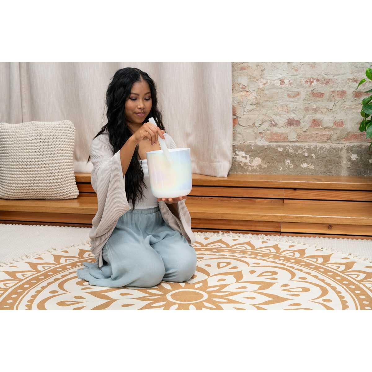 SONIC ENERGY ECSB7B3C Calice in cristallo Essence da 7" B3 cremosa 440 Hz chakra della corona