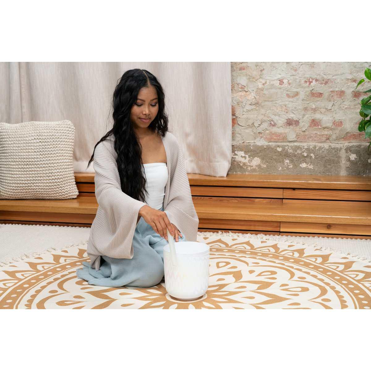 SONIC ENERGY ECSB7B3C Calice in cristallo Essence da 7" B3 cremosa 440 Hz chakra della corona