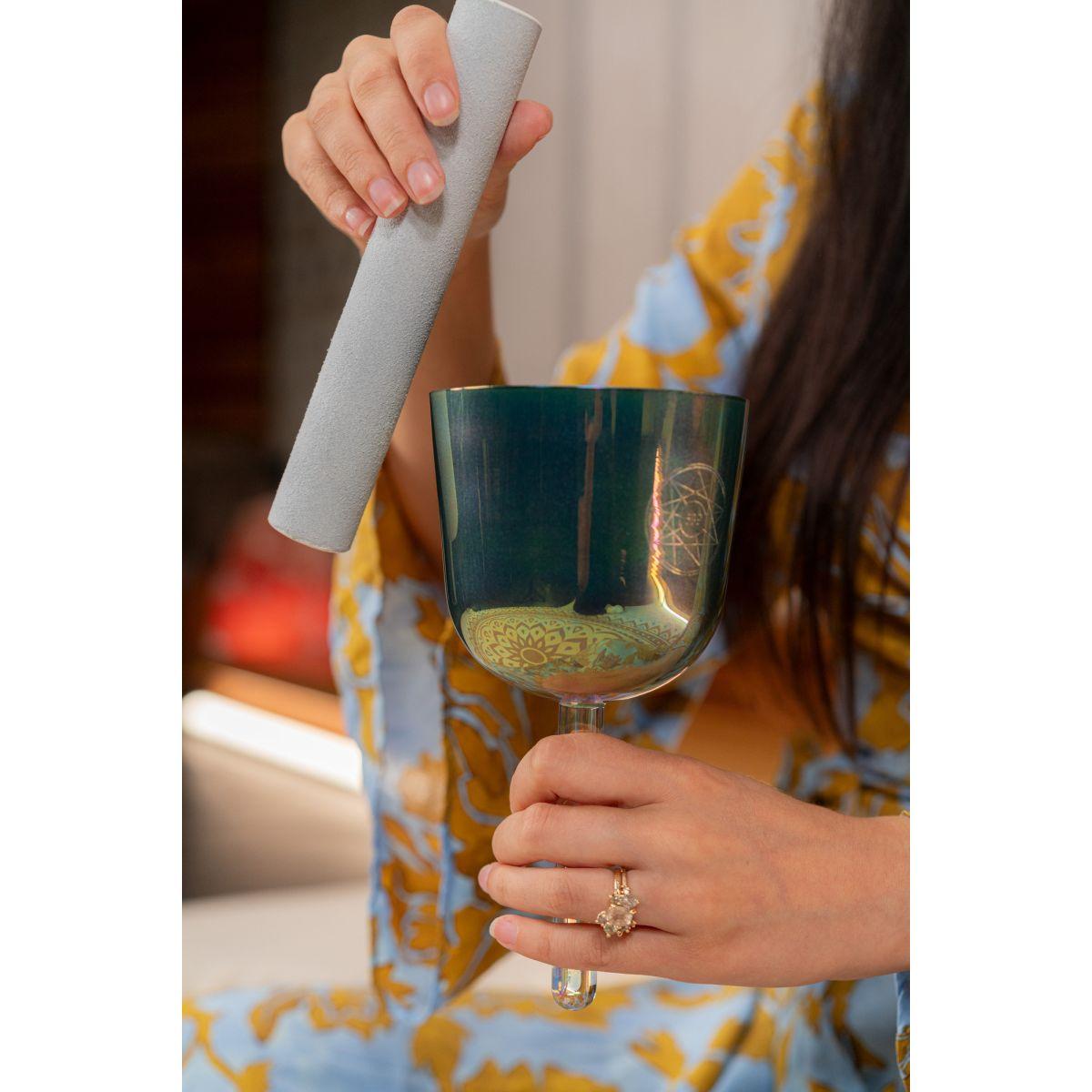 SONIC ENERGY ESOLCSB639 Campana tibetana in cristallo Essence Solfeggio da 4,25" Fa 639 Hz, blu indaco