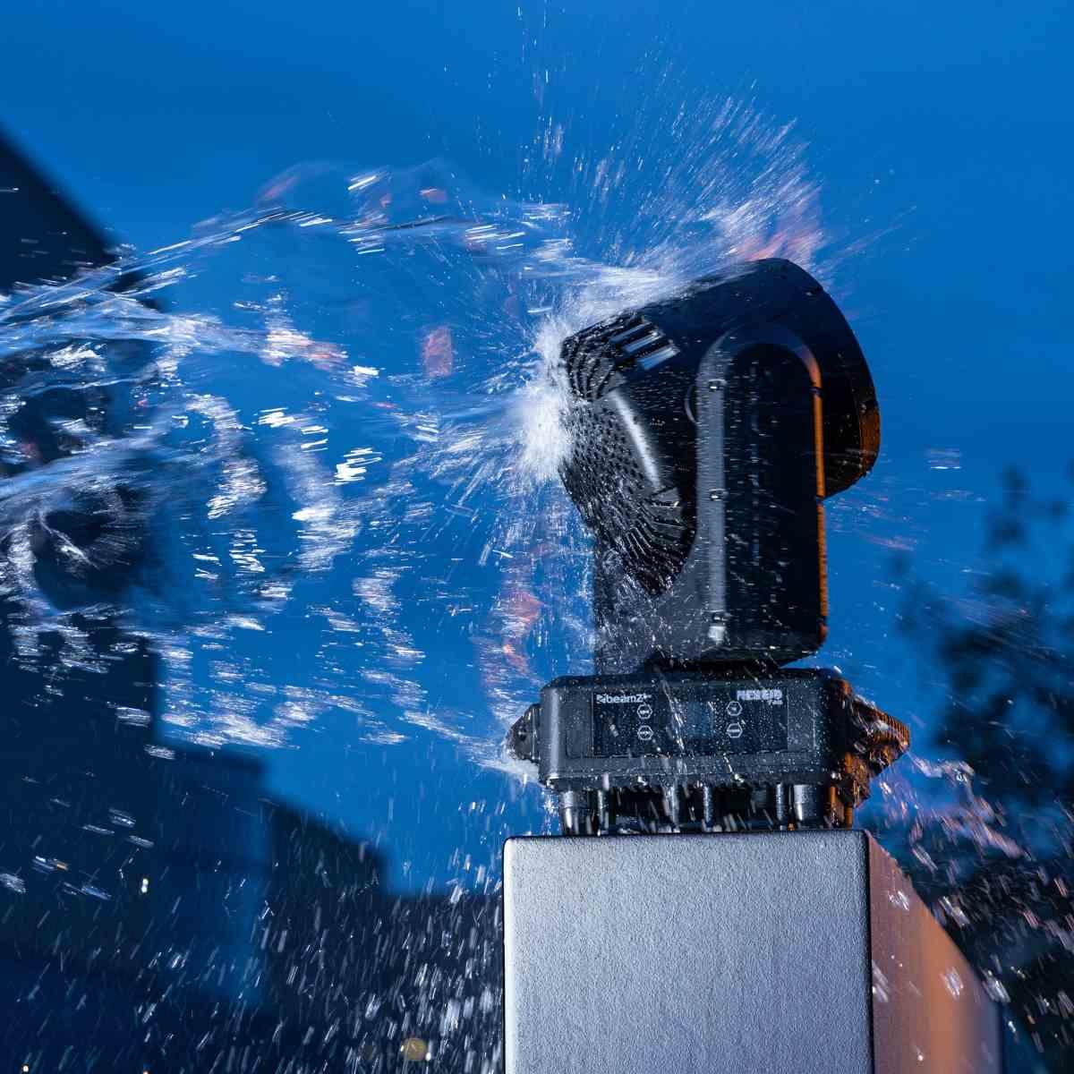 BEAMZ Nereid760 IP65 Testa mobile a LED Wash per esterni con zoom 7x60W