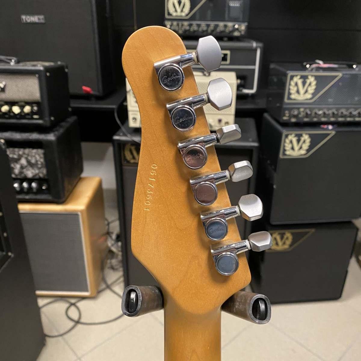 Godin Freeway Classic con piezo - -USATO GARANTITO